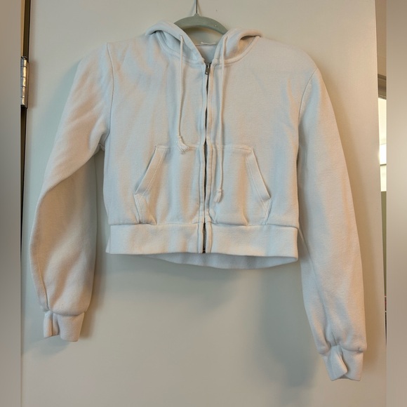 White Brandy Melville cropped zip up - Picture 5 of 7